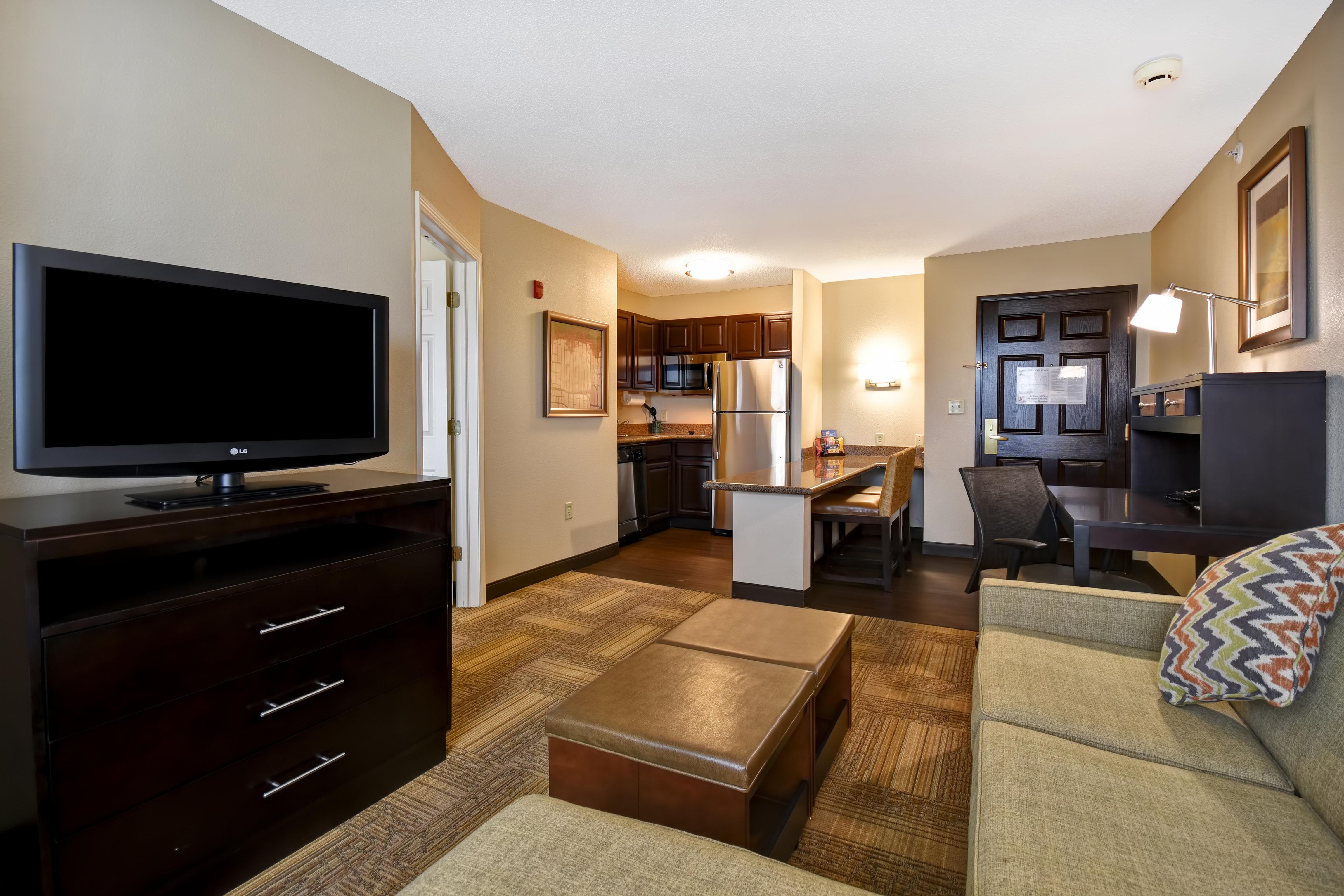 Staybridge Suites Grand Rapids-Kentwood By Ihg Cascade Екстериор снимка