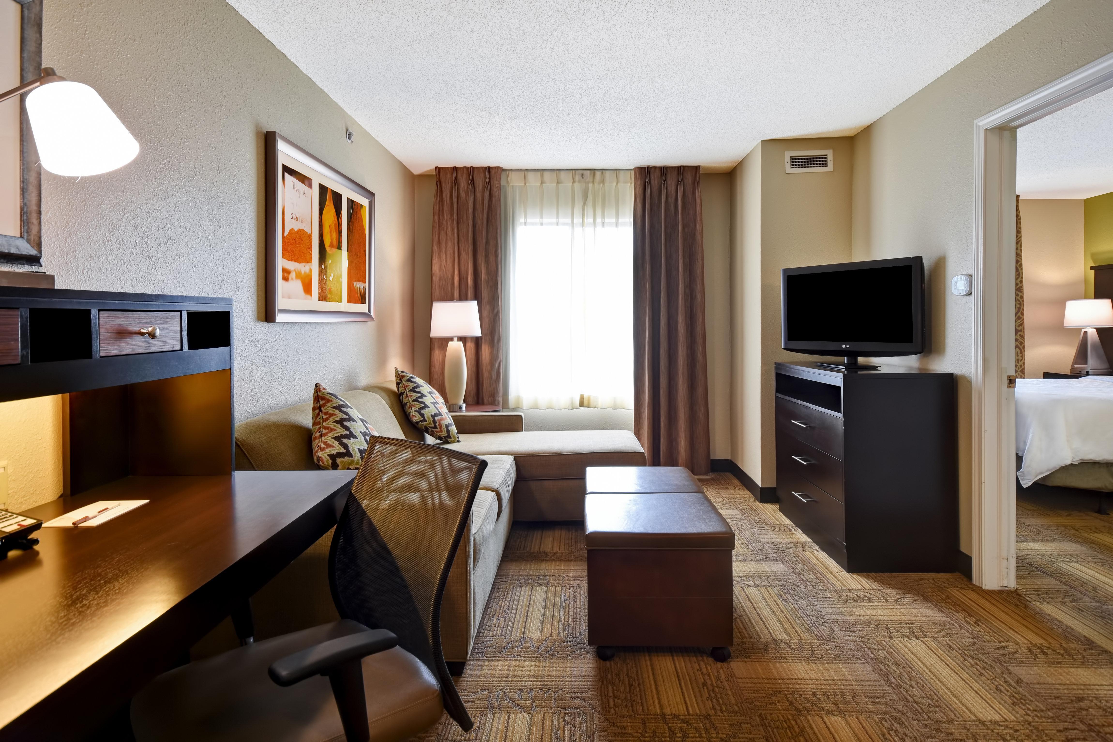 Staybridge Suites Grand Rapids-Kentwood By Ihg Cascade Екстериор снимка