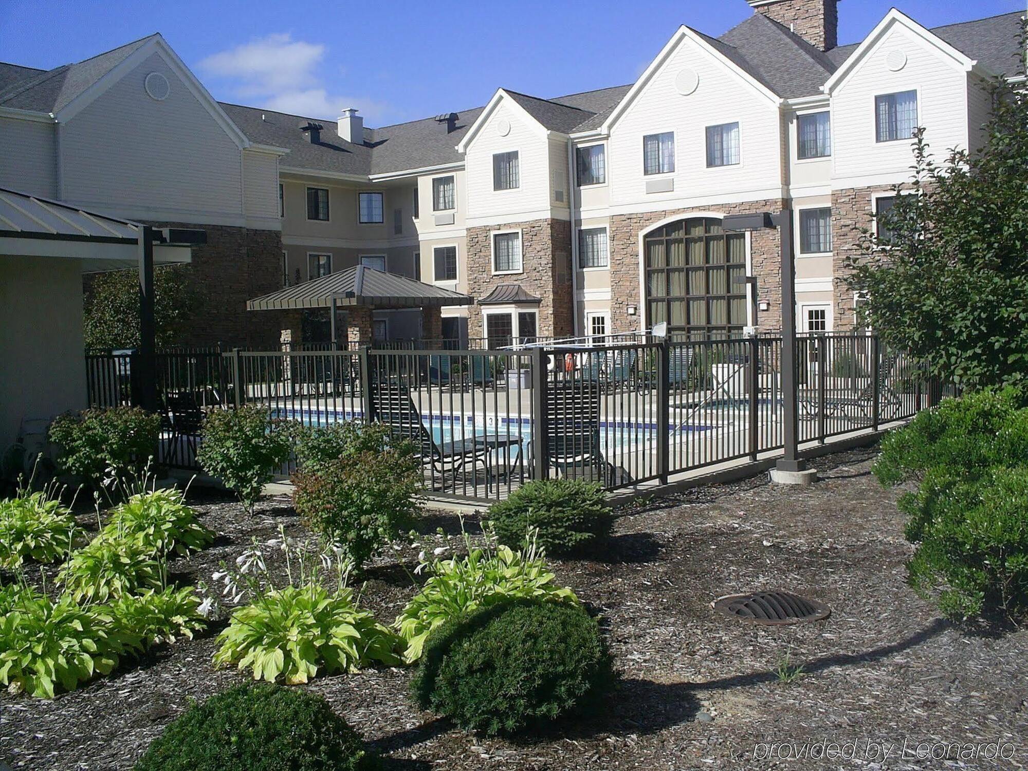 Staybridge Suites Grand Rapids-Kentwood By Ihg Cascade Екстериор снимка