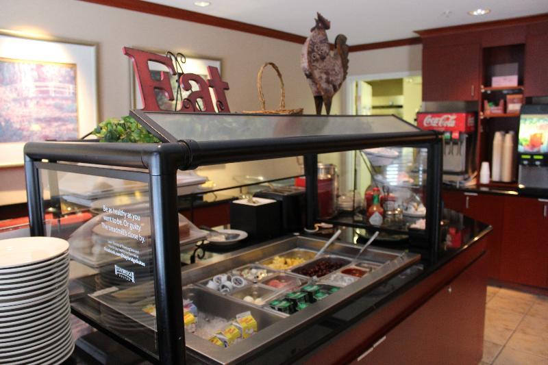 Staybridge Suites Grand Rapids-Kentwood By Ihg Cascade Екстериор снимка